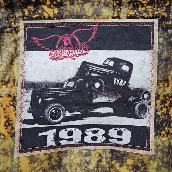 Angry Minnow Clothing Co. Flannel in Yellow & Black Tie-Dye Women’s Size M - Picture 7 of 7